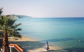 Seafront Maisonette In Fourka